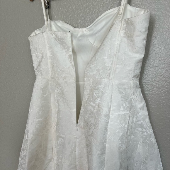 NWOT Meet for Tea Off White Jacquard Bustier Midi Dress With Pockets - Picture 7 of 8
